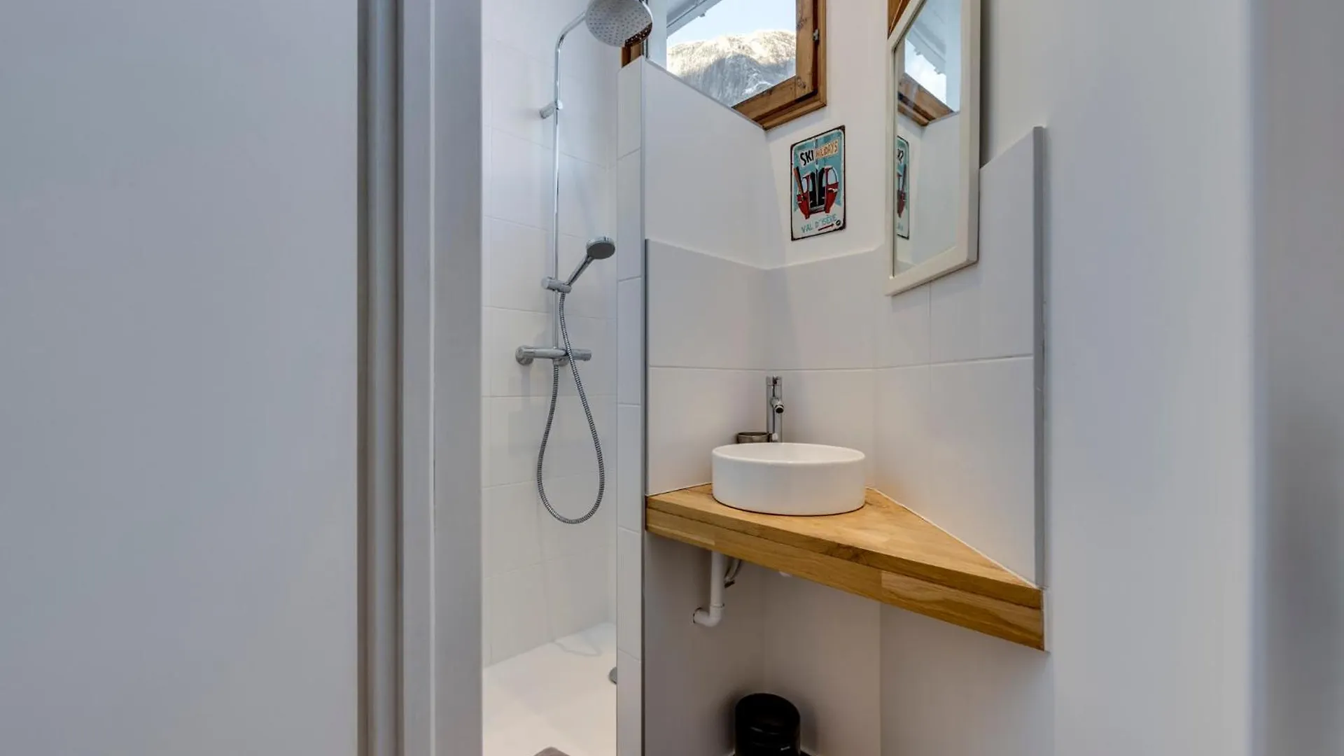 Appartement Le Santel 199 à Val-dʼIsère 0*,  France